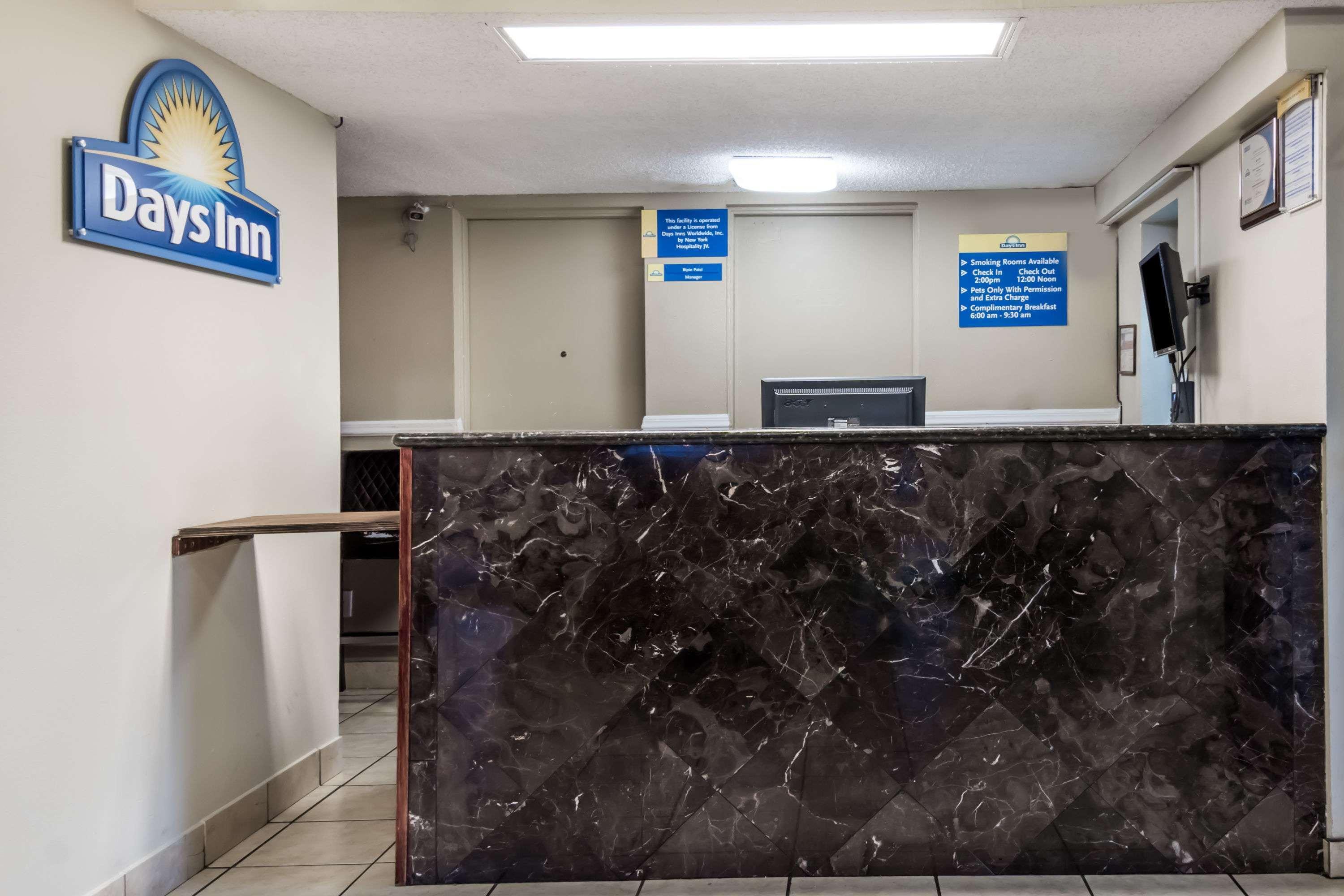 Days Inn South Austin Eksteriør bilde